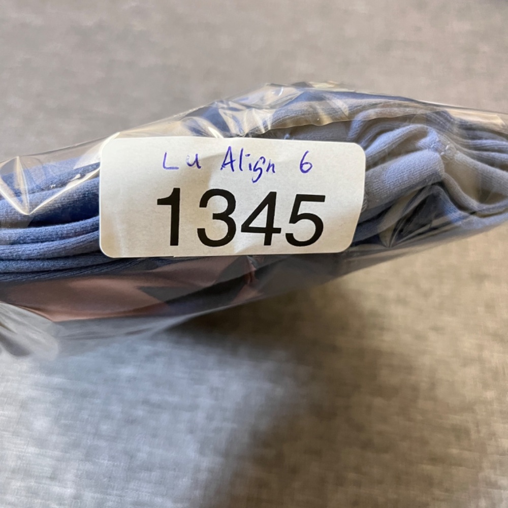 Lululemon Align Wide Leg 23" Crop Pants - Women's Size 6 - Blue - Picture 11 of 11